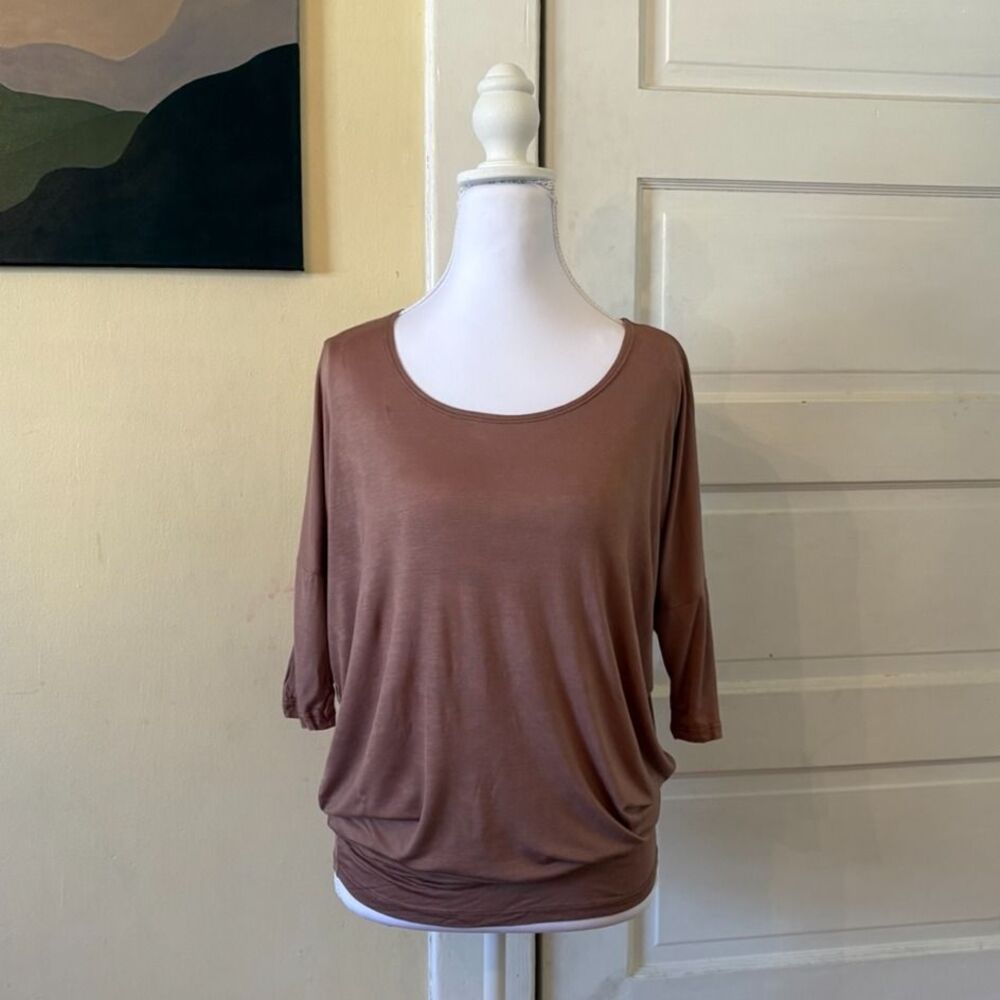 Agnes & Dora dolman top tunic blouse t-shirt scoop neck light brown beige soft